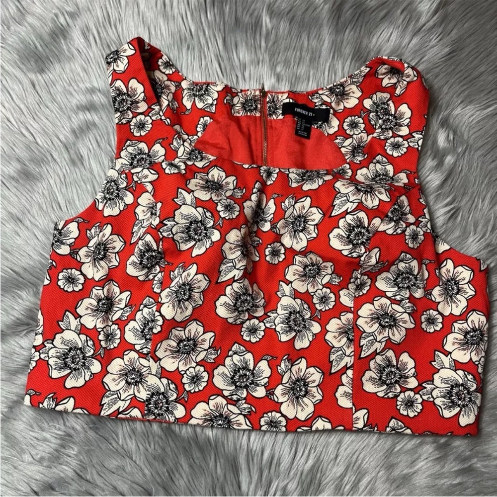 Forever 21 Plus Size 2X Red Floral Crop Top